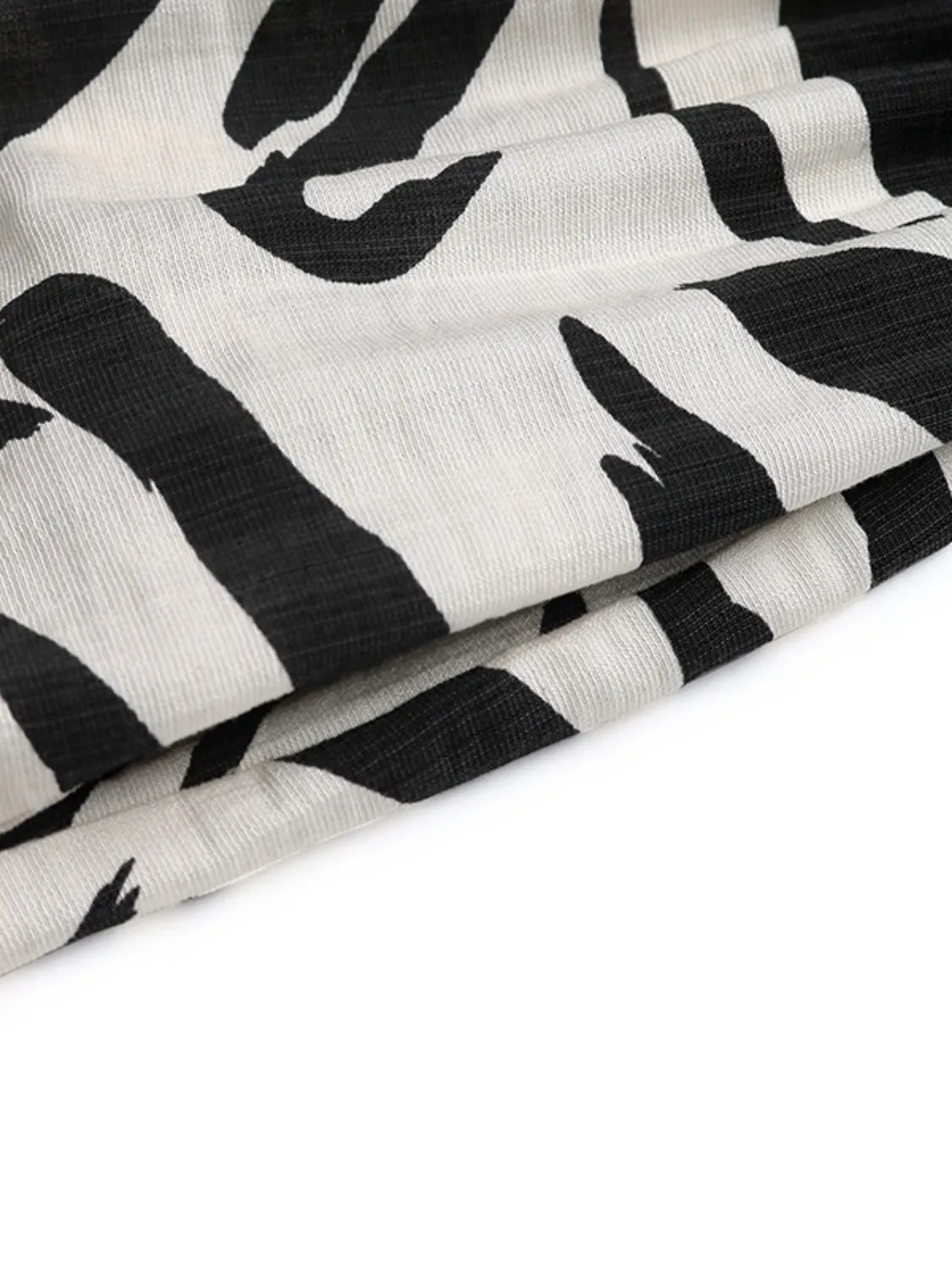 Midi Dress Zebra Printed Notched Sleeveless Pocketed Ealstic Waist 00ccc794-453e-45a3-8209-bf47153e9bdb-Max-Origin Trendsi