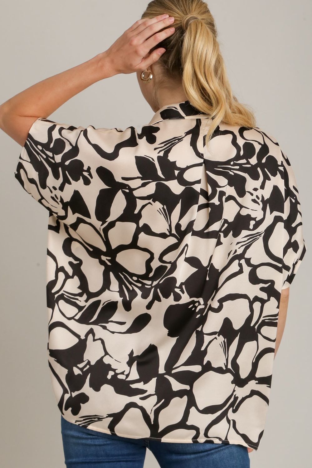 Umgee Shirt Black Two Tone Print Top with Hidden Button Plackets S-2XL 00d87be9-4dd9-40f2-8a02-4a4258201d92-Max Trendsi
