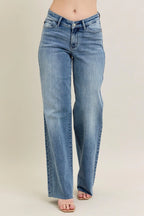 Judy Blue Baggy Jeans Women's V - Front Wasit Style Medium Washed Denim 00fc55fcef4a4e3bb927f8824dc4b483-Max-Origin Trendsi
