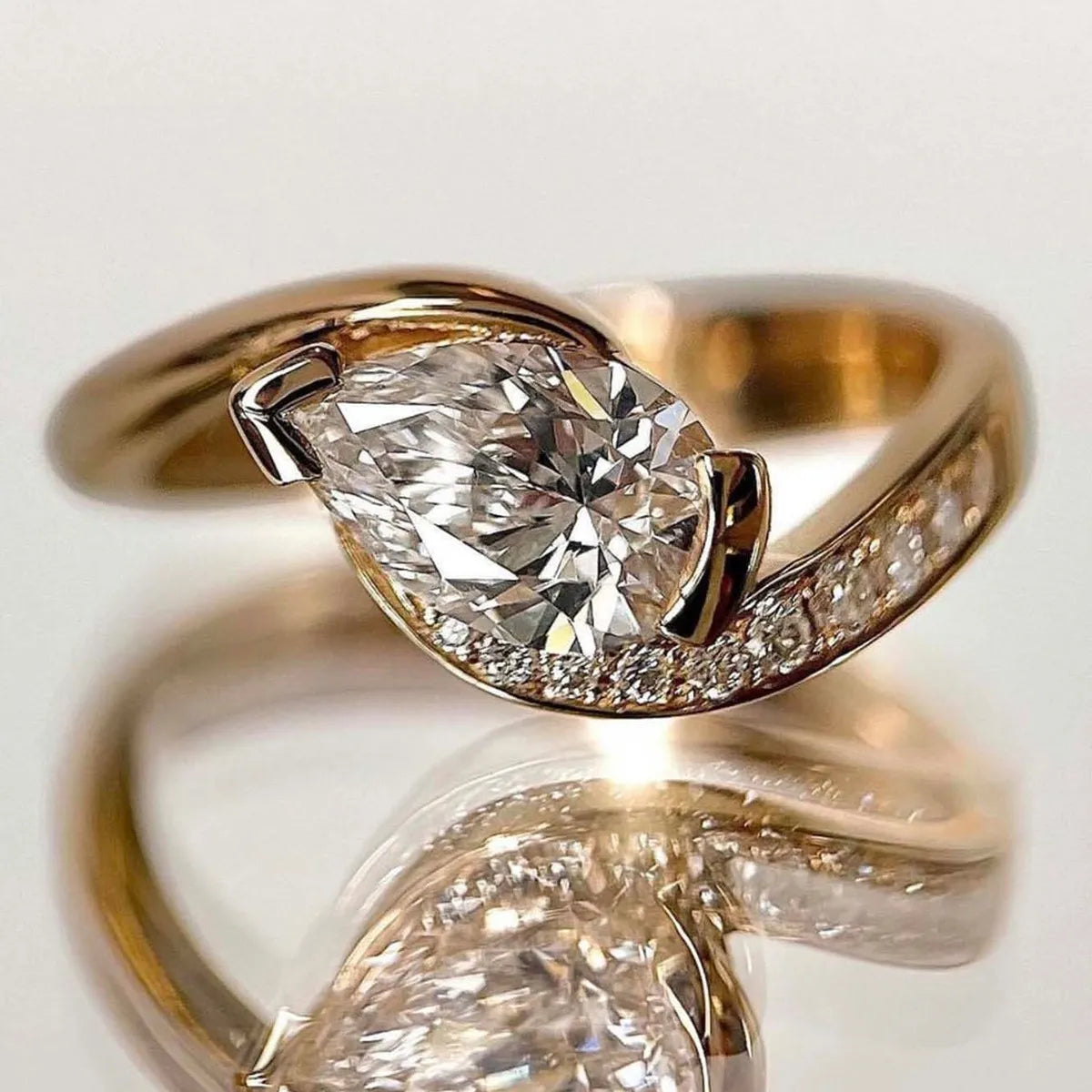 1.5 Carat Moissanite Silver Ring 925 Sterling 18K Gold-Plated Zircon Jewelry 010b9b84-adf9-45e8-b329-41306c1483b0-Max-Origin Trendsi