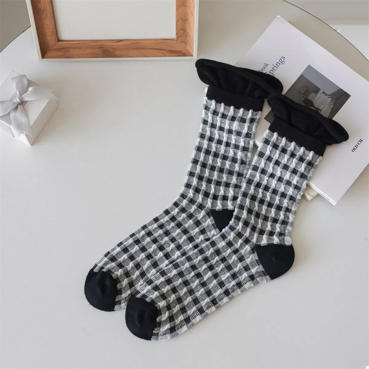 Women's Crew Socks Cotton Two-Tone Knit Style B One Size 017e4c02-494d-45fa-999a-824c032fdffc-Max-Origin Trendsi