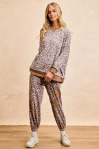 BiBi Leopard Printed French Terry Sweatshirt 01bdb78034b441f7b65b65b76fab4ab3-Max-Origin Trendsi