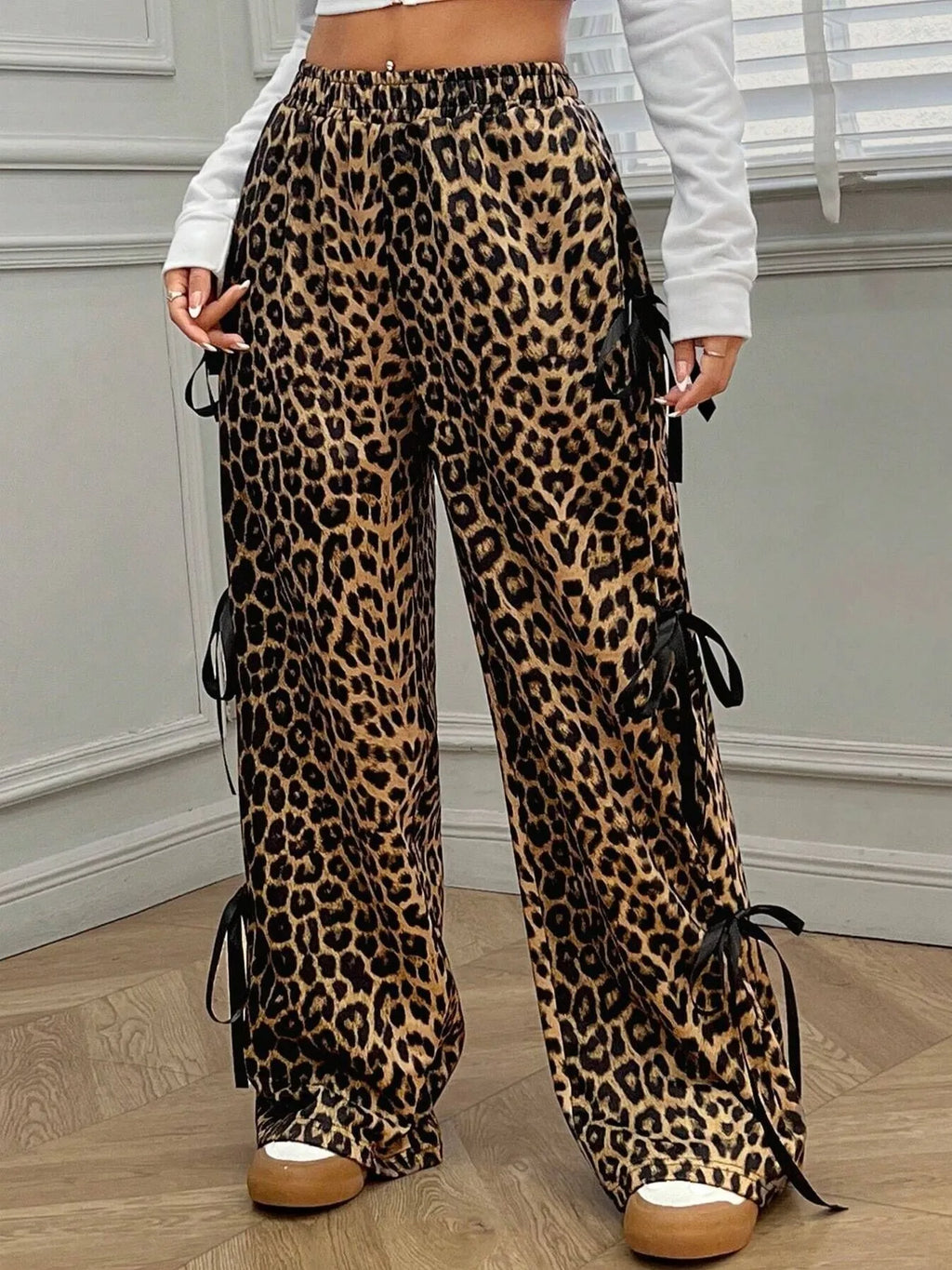 Women's Cargo Pants Black Wide Leg with Side Tie Details Leopard Leopard 02a2bedb568b4e39a0d7179b008ce3e6-Max-Origin Trendsi
