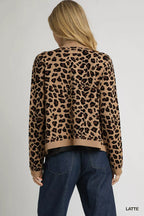 Umgee Leopard Print Cardigan Buttoned Long Sleeve with Front Pockets 02ace3a9-a849-4944-8c99-fc712544da49-Max-Origin Trendsi