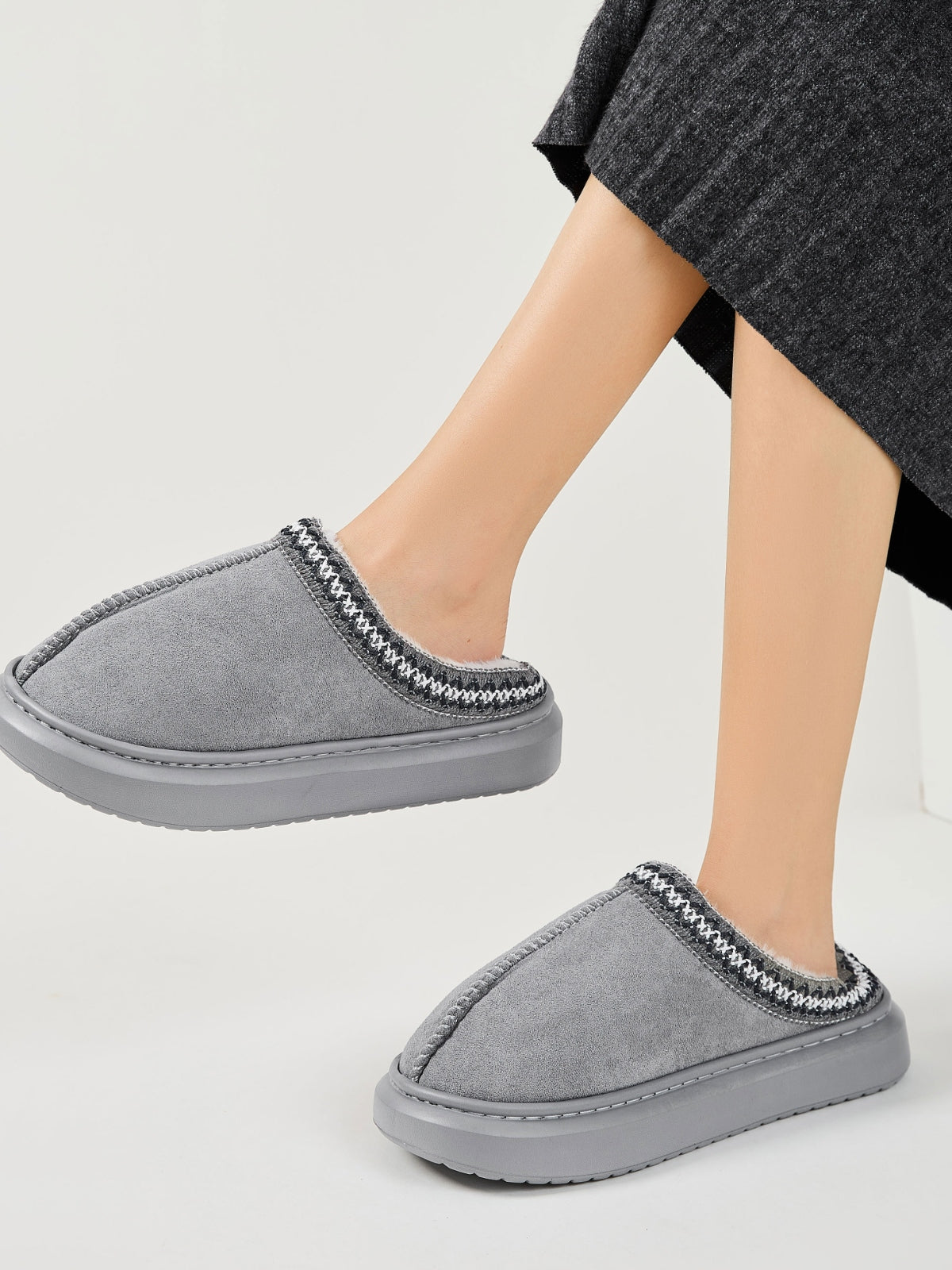 Suede Platform Slippers Faux Fur Lined Women Fashion Casual Rubber Shoes