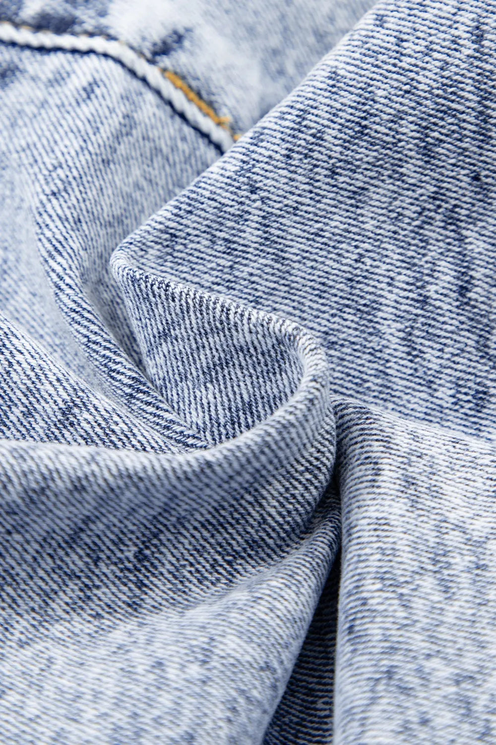 Denim Shorts Rhinestone Light Wash Raw Hem High Waist 035bed21-beca-4a1a-bb33-a27f0012f0c3-Max-Origin Trendsi