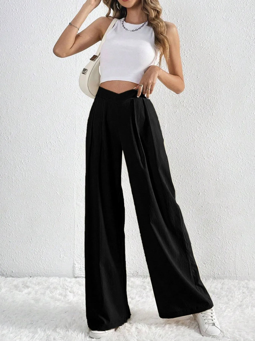 Women's Pants V-Waisted Ruched Front Wide Leg Trousers Pocketed Black 03bc84b57c1c4d8ba2a390d7111cbc9f-Max-Origin Trendsi
