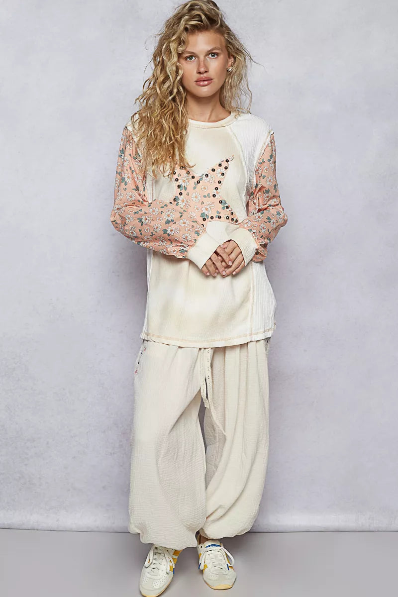 POL Womens T-shirt Exposed Seam Star Patch Thermal Top with Floral Sleeves 0531f32b-0805-499c-a5c5-4fd578dacedd-Max-Origin Trendsi