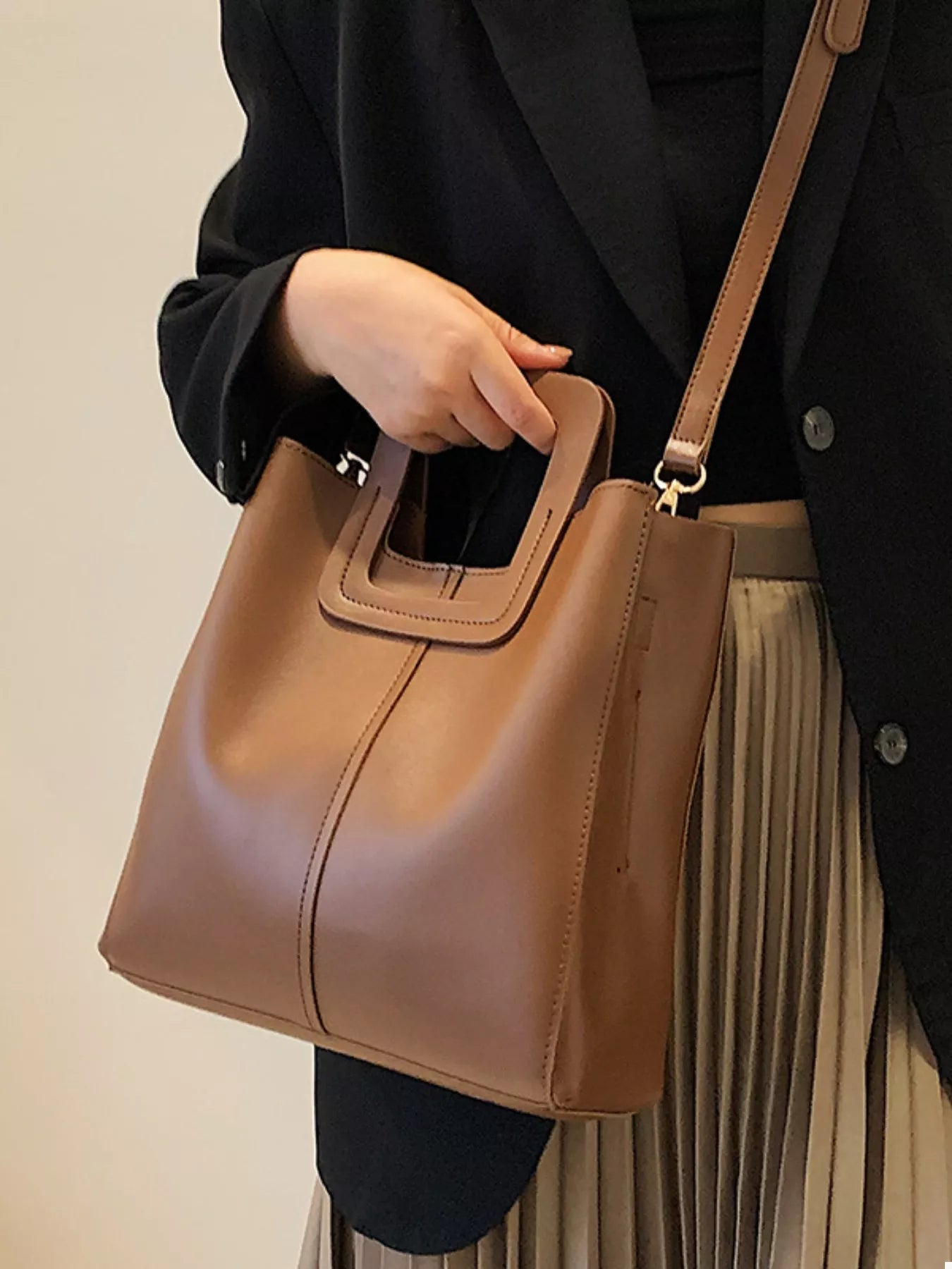 Women's Crossbody Bag Square Handle PU Leather Medium Handbag 072a59d5-75fb-4ffe-b3ea-ba4fc96922e8-Max-Origin Trendsi