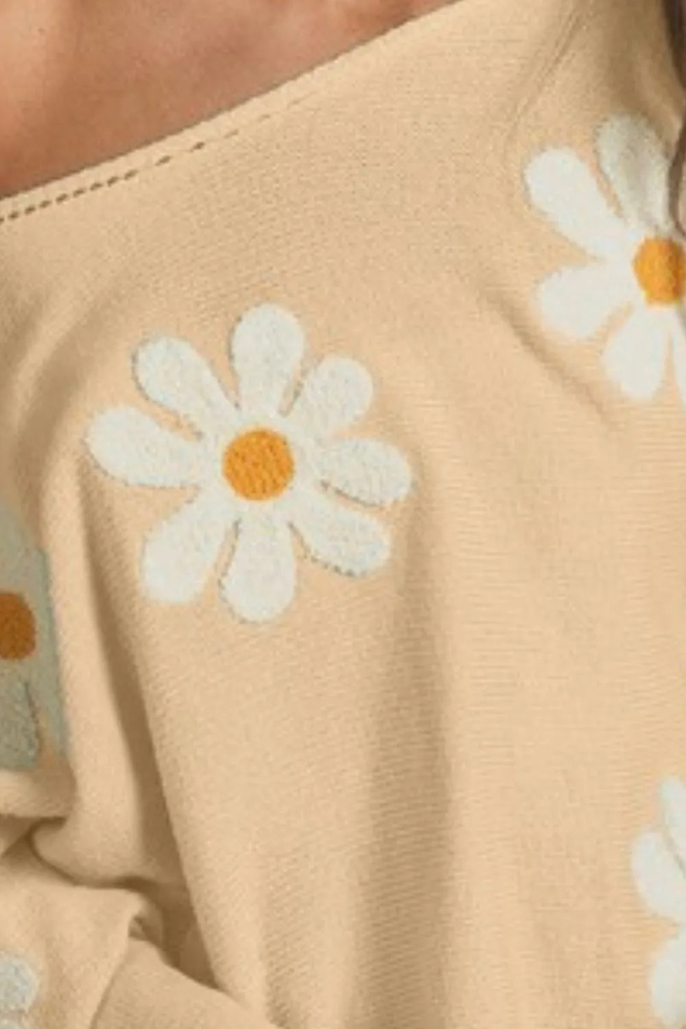 BiBi Knit Top Flower Embroidery Loose Fit Long Sleeve Oversized 084ddf7e-9ebd-4d4c-8908-cced81e5ea09-Max-Origin Trendsi