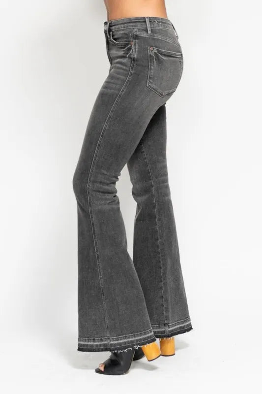 Judy Blue Gray Jeans Mid Rise Washed Release Hem Flare Tummy Control 090f2cb368fe46f49fa3230cb019f847-Max-Origin Trendsi