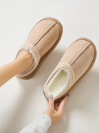 Suede Platform Slippers Faux Fur Lined Women Fashion Casual Rubber Shoes 0c37606c-feaf-4a42-a671-f296471d7651-Max Trendsi