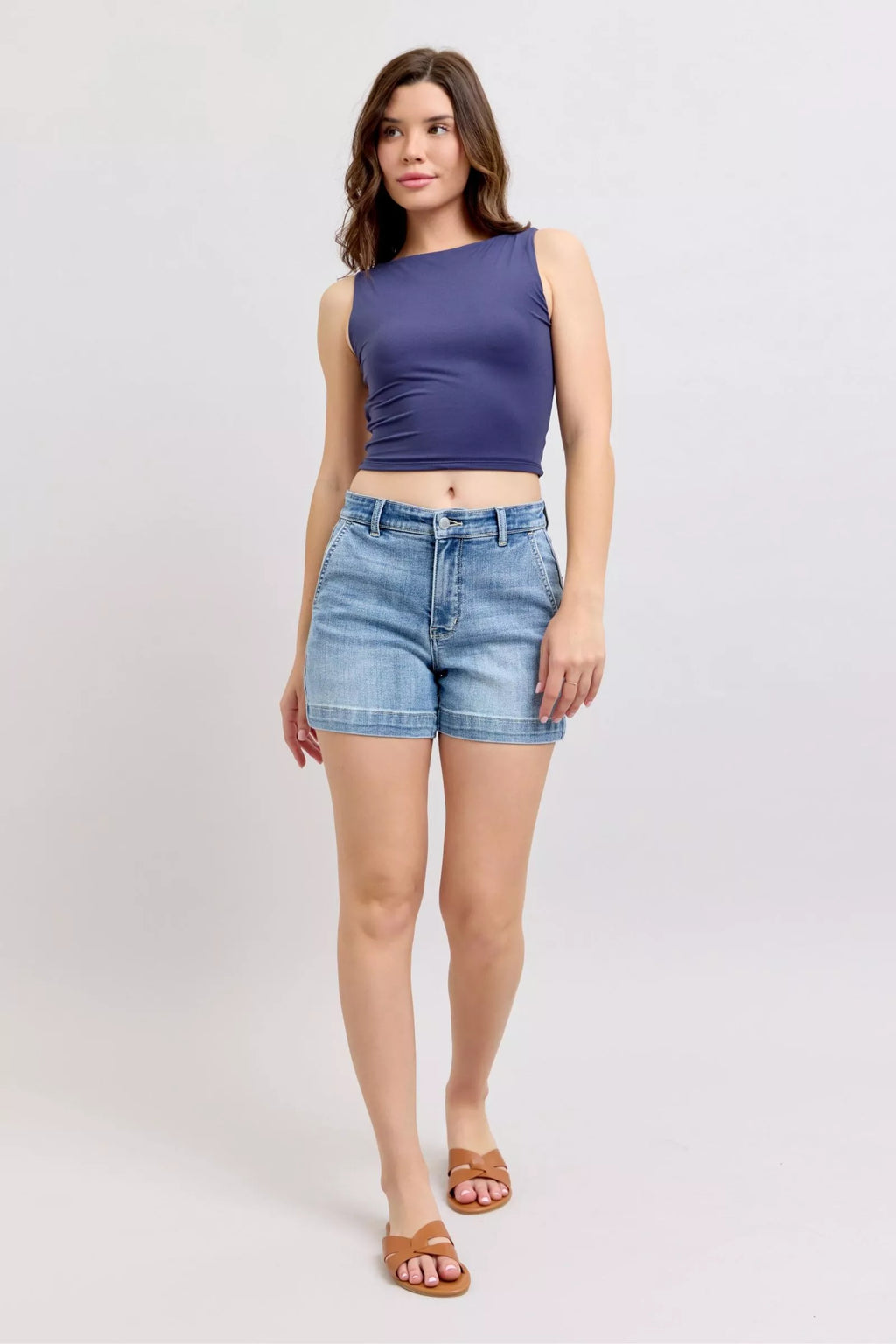 Judy Blue Women Denim Shorts Mid Rise Medium Wash 0d764332-099b-429a-b9d3-093587bf24e0-Max-Origin Trendsi