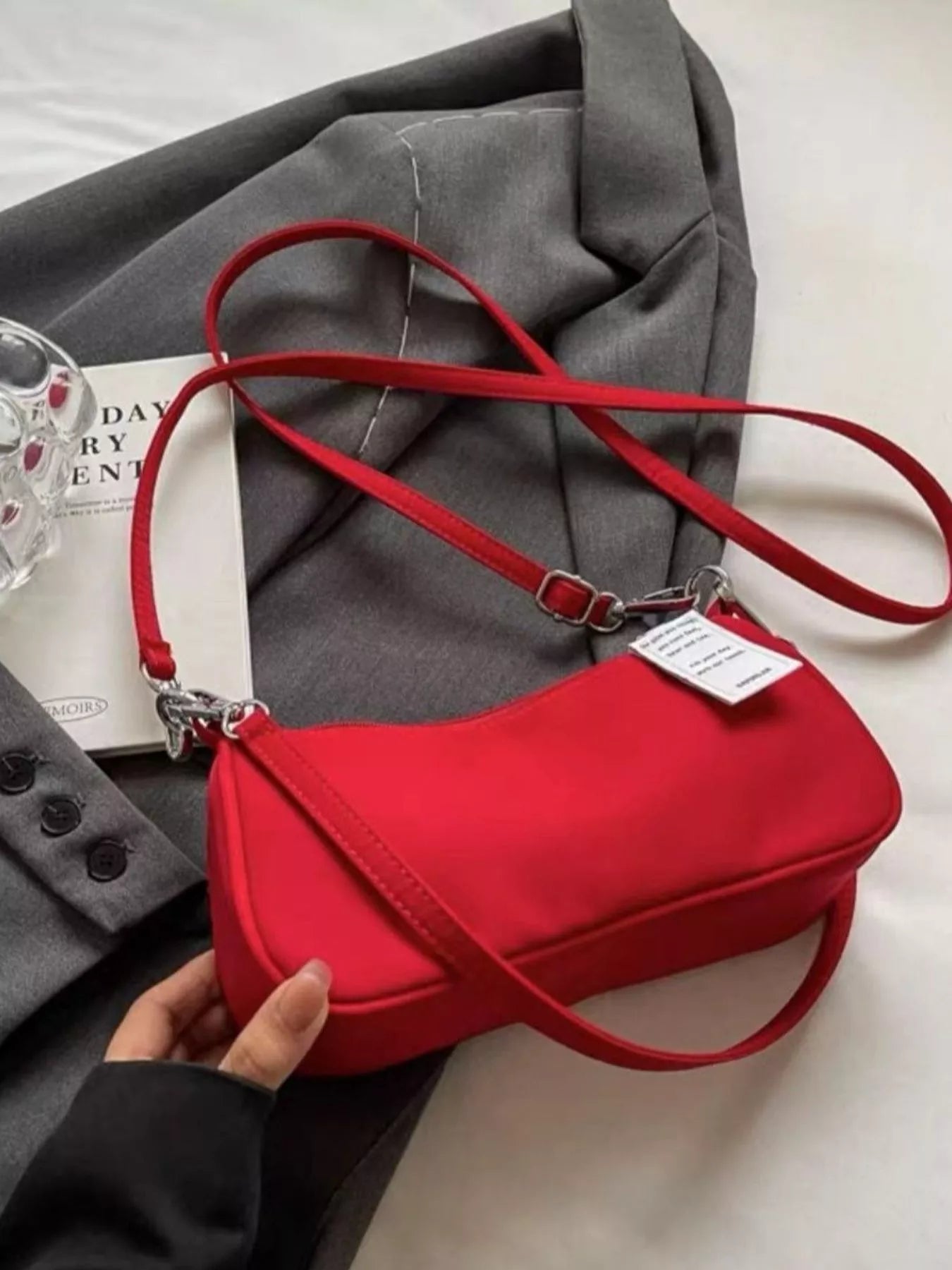 Womens Crossbody Bag Red Nylon Fabric Zipper Solid Color Handbag 0d9568ba-a24d-4896-a63e-3483b975bb18-Max-Origin Trendsi