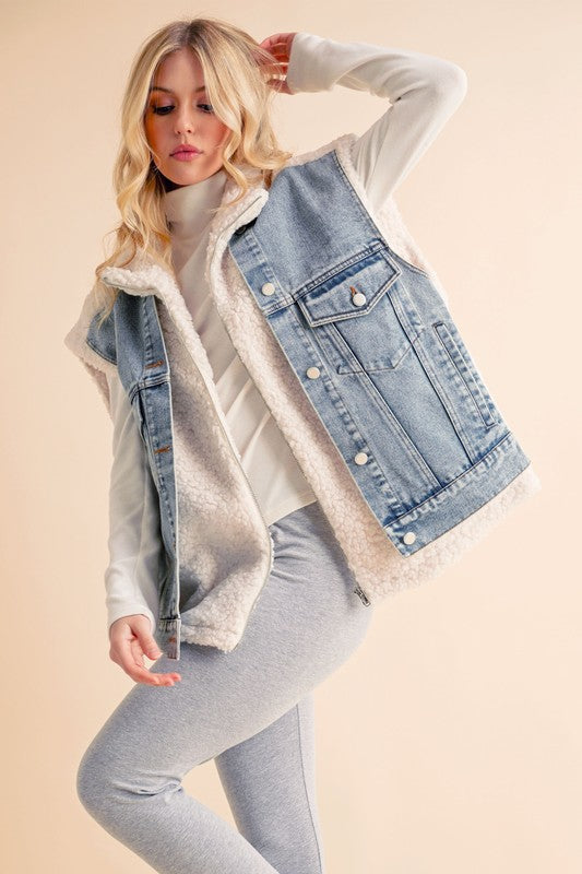 Aemi + Co Denim Vest Coat Fake Two Pieces Patch Sherpa Outwear 0e516cc0-71cd-4165-9b28-c857fe67ccb7-Max Trendsi