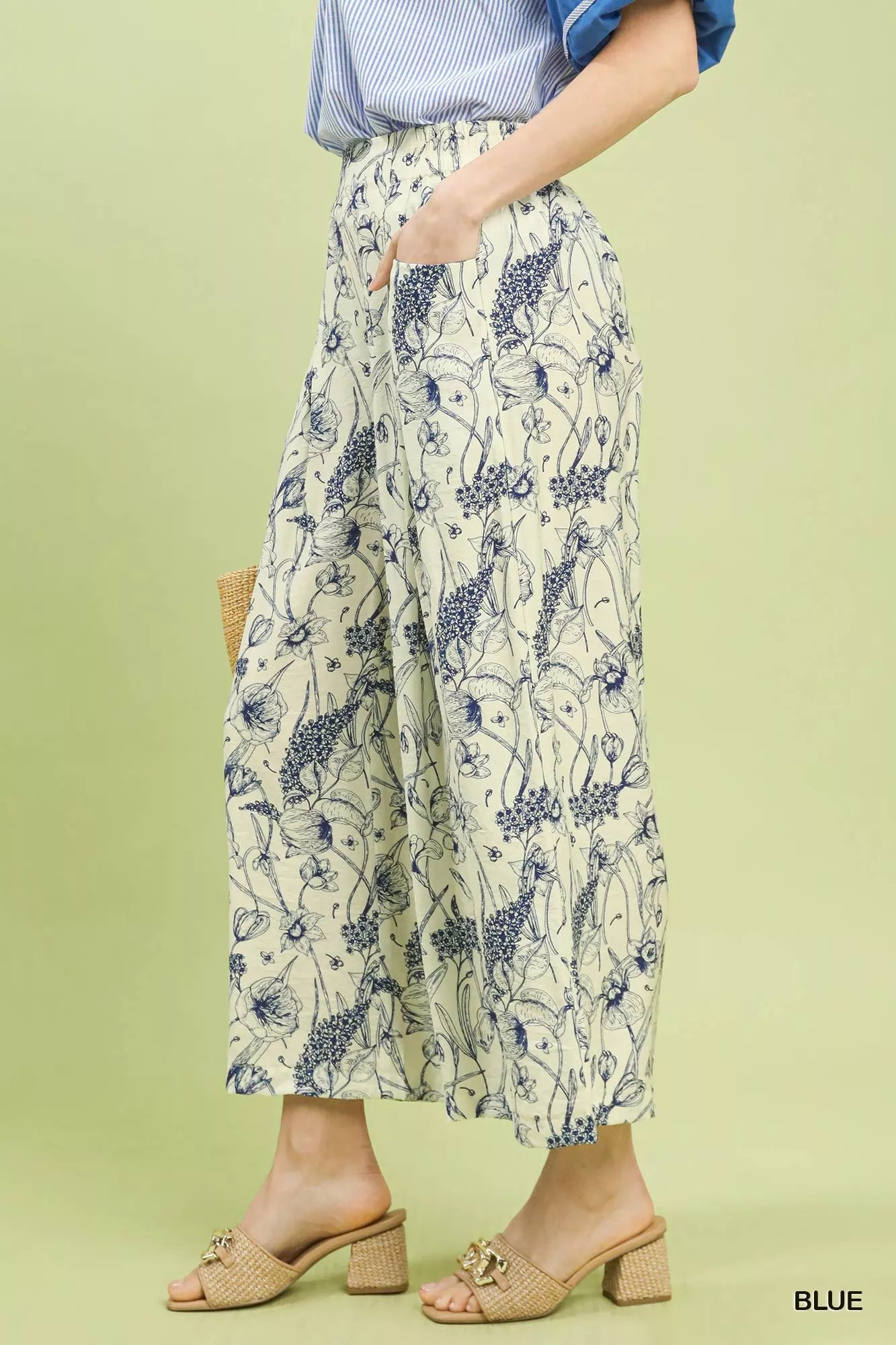 Umgee Floral Print Pants Blue Two Tone Women Trousers 0ed21872-fd66-4ae7-965b-9b32c87ce007-Max-Origin Trendsi