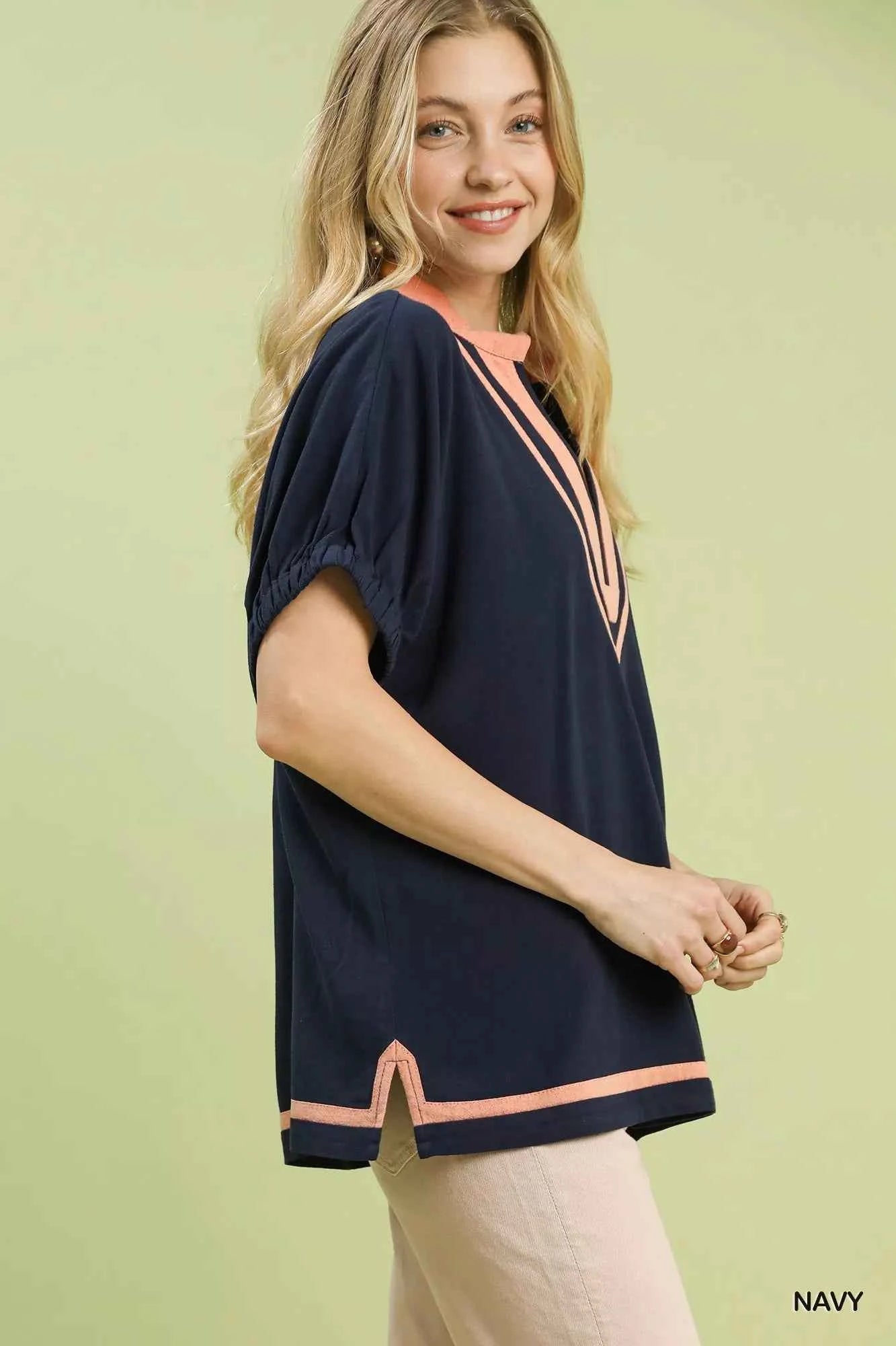 Umgee Blouse Linen Navy Blue Contrast Trim V-Neck Short Sleeve Top 10821dcd-c771-495d-b682-d21081a2ed65-Max-Origin Trendsi