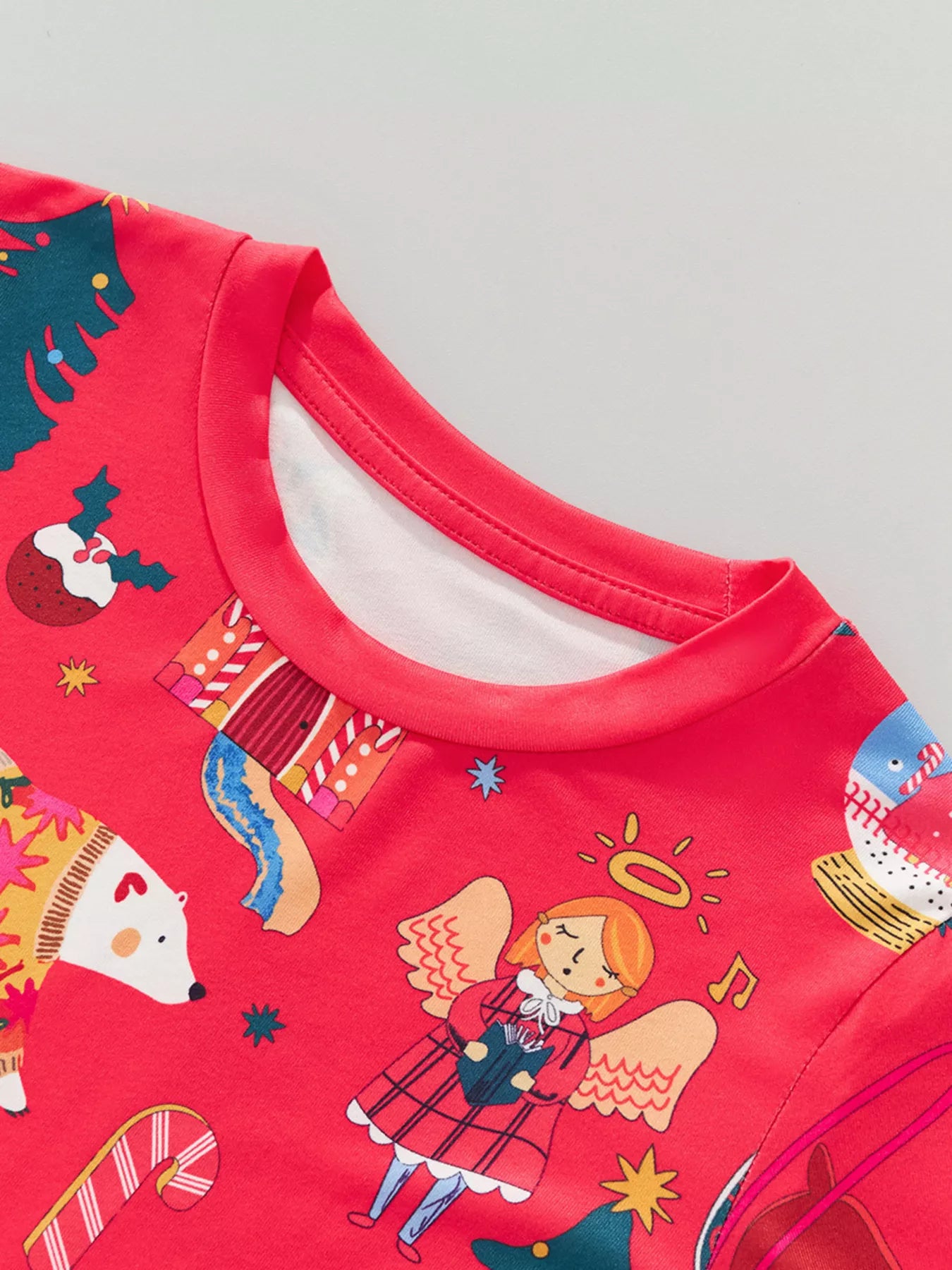 Children's Christmas Print Round Neck Top and Pants Pajama Set 10e041817609416084111c4d756ee352-Max-Origin Trendsi