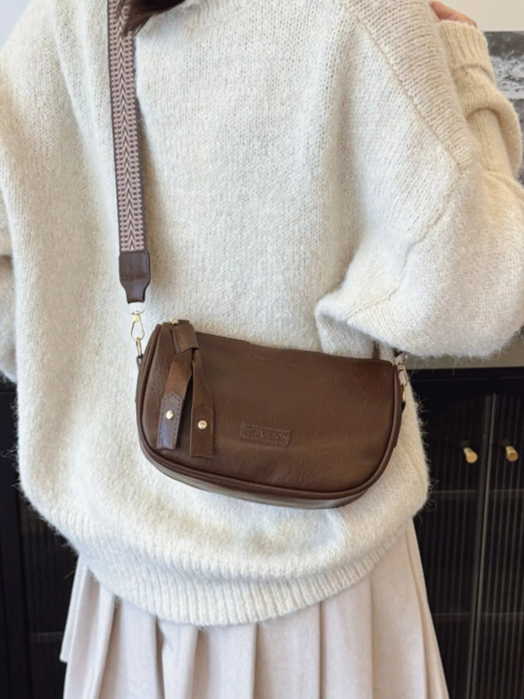 Retro Style Womens Small Shoulder Crossbody Bag with Wide Strap Zipper 11854256-696e-49c0-a75b-98808aa5be44-Max-Origin Trendsi