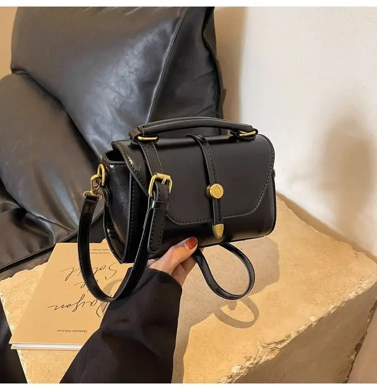 Women's Vintage Style Messenger Bag High Quality Soft Leather Flap Crossbody Bag
