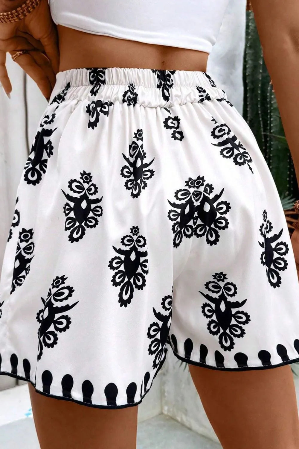 Women's White Tied Shorts Black Floral Printed High Waisted 12f3d3b9-74bf-4307-a157-3789711d7b37-Max-Origin Trendsi