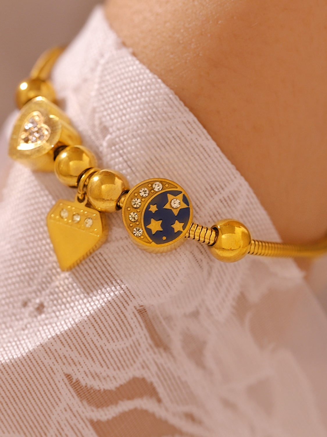 Women Charm Bracelet Gold Heart Stainless Steel Rhinestone 18K gold-plated 146ae9e1-20da-4b06-99fa-5c65683a557b-Max Trendsi