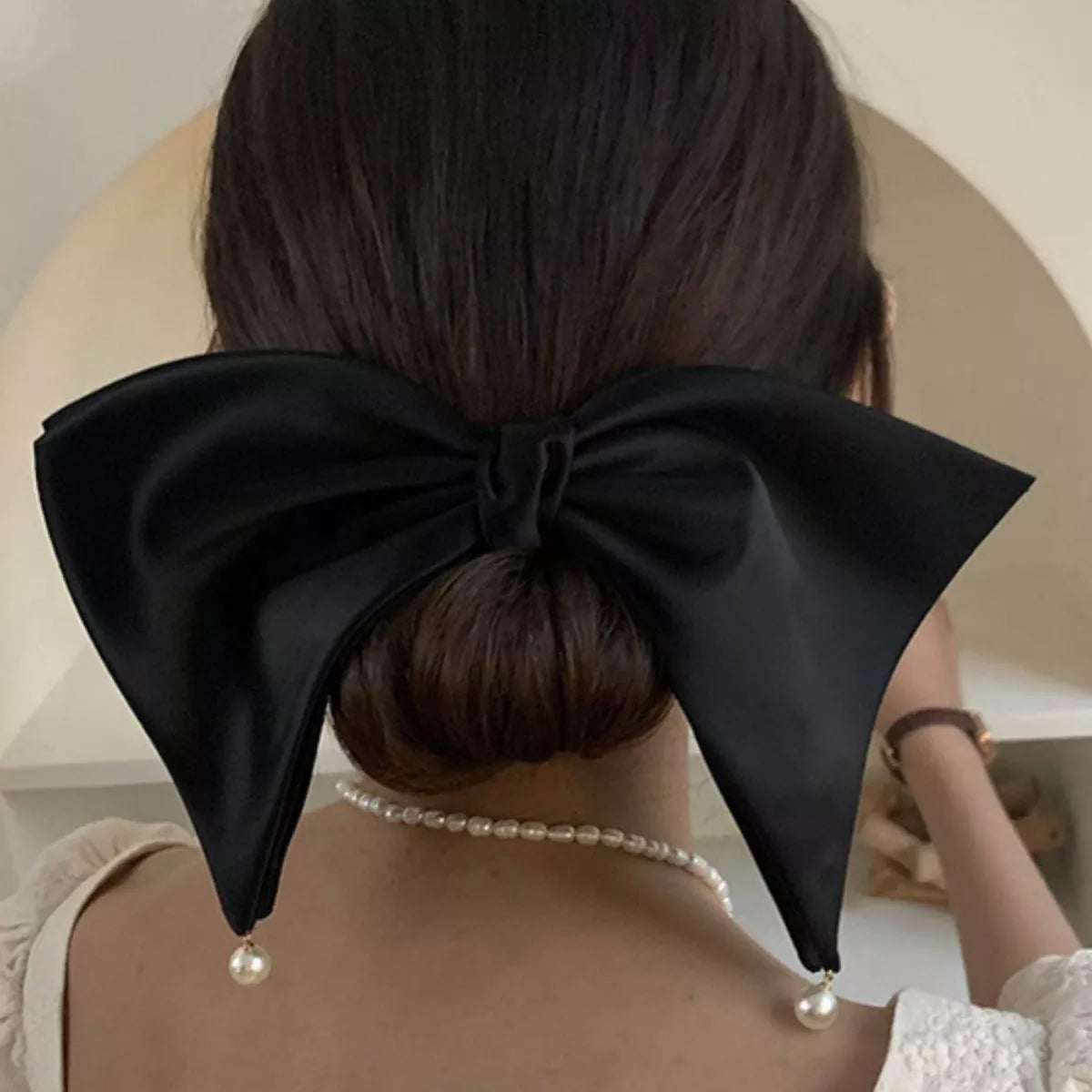 Women's Hair Clip Satin Pearl Big Bow Accessory 148f331b-e6aa-4ccc-bbd9-387f2fcefb67-Max-Origin Trendsi