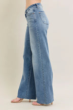 Judy Blue Baggy Jeans Women's V - Front Wasit Style Medium Washed Denim 15e84a4405a04c1e84decd28a4dd71c1-Max-Origin Trendsi