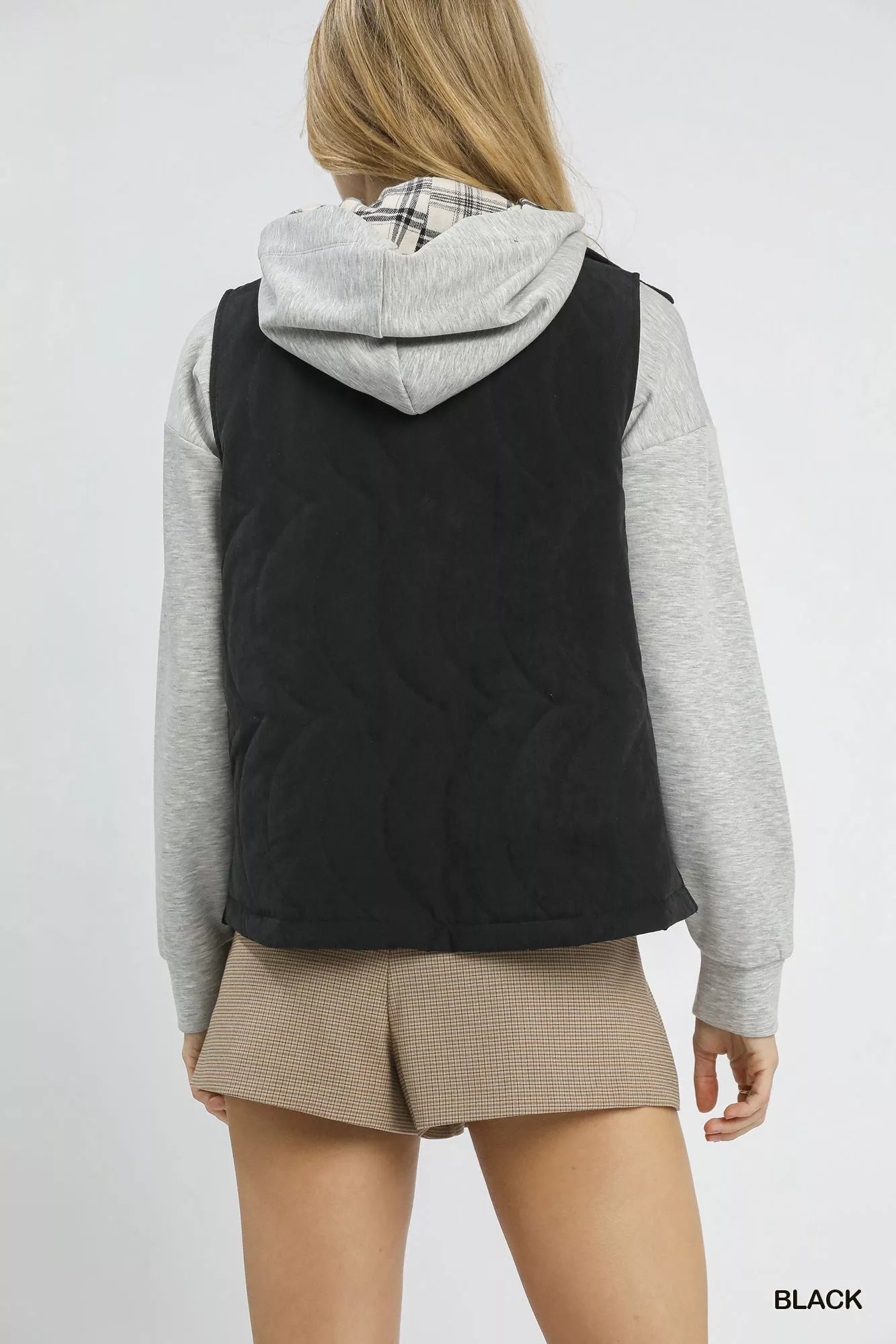 Umgee Womens Quilted Black Vest Floral Embroidered Snap Outwear 17aa40d6-54b8-4b9f-a3d1-b3692a58707a-Max-Origin Trendsi