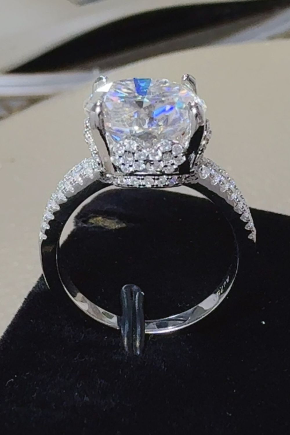 5 Carat Moissanite White Stone Silver Ring 925 Sterling Jewelry with Box 17e8a352-6b0a-4de9-a00f-983c217d40bd-Max Trendsi