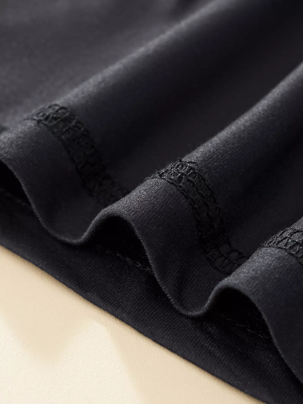 Children's Pajama Set Christmas Round Neck Black Top and Plaid Pants for Boys 17f62127067949c28652fd974a396617-Max-Origin Trendsi