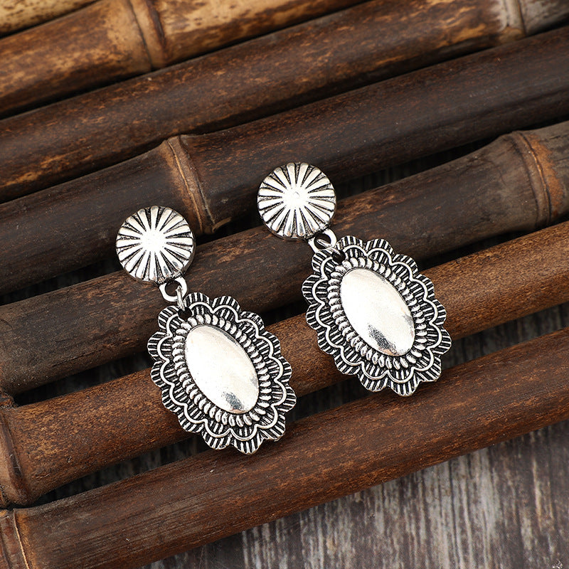 Alloy Flower Dangle Earrings Oval Silver Retro Women Fashion Earrings