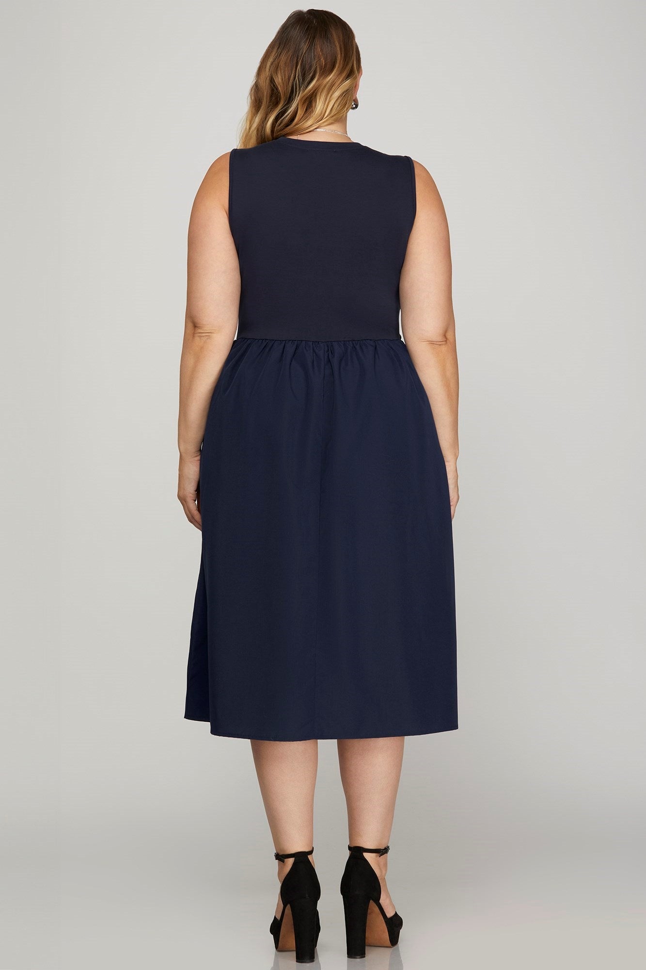 She + Sky Midi Dress Sleeveless Poplin Woven with Pockets S-2XL 18154dd9-226a-4159-940e-33e9f7389cea-Max Trendsi