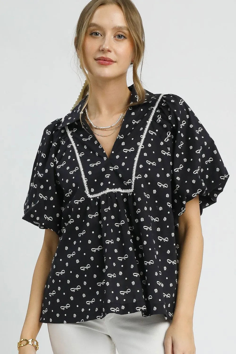 Umgee Blouse Black Bow Print Puff Short Sleeve Women's Top Black 1894a34e-4101-4df2-833f-96646839af2c-Max-Origin Trendsi