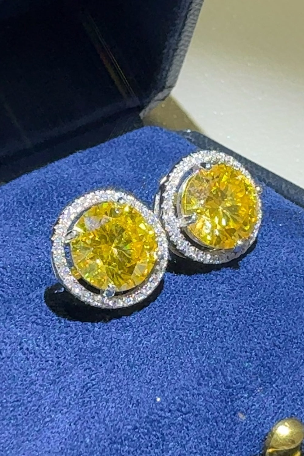 4 Carat Moissanite Gold Stone 925 Sterling Silver Earrings Round Fine Jewelry 1aae725b-47b5-4e57-b19a-ab8979b37826-Max Trendsi