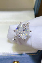 5 Carat Moissanite Silver Ring 925 Sterling Silver Ring Platinum-plated Jewelry 1cf67a96-5c19-49a6-8b42-e854b9b0c349-Max Trendsi
