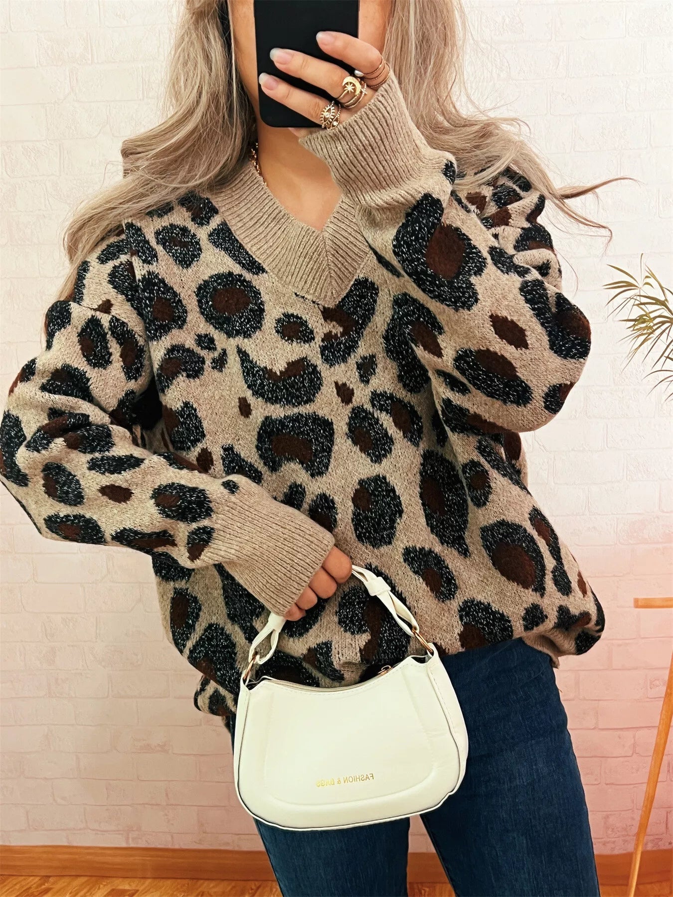 Women's Sweater Leopard Cozy V-Neck Drop Shoulder Long Sleeve 1daddd6950ce4625a6502e0d4edcbc6e-Max-Origin Trendsi