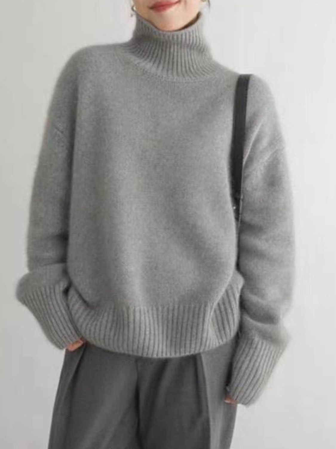 Turtleneck Women Sweater Soft Knit Dropped Shoulder Long Sleeve Loose Pullover