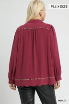 Umgee Linen Blouse Scallop Hem with Contrast Trim Plus Sizes Top 204c4db6-5d5b-4204-b275-bcd22ea93aa3-Max-Origin Trendsi