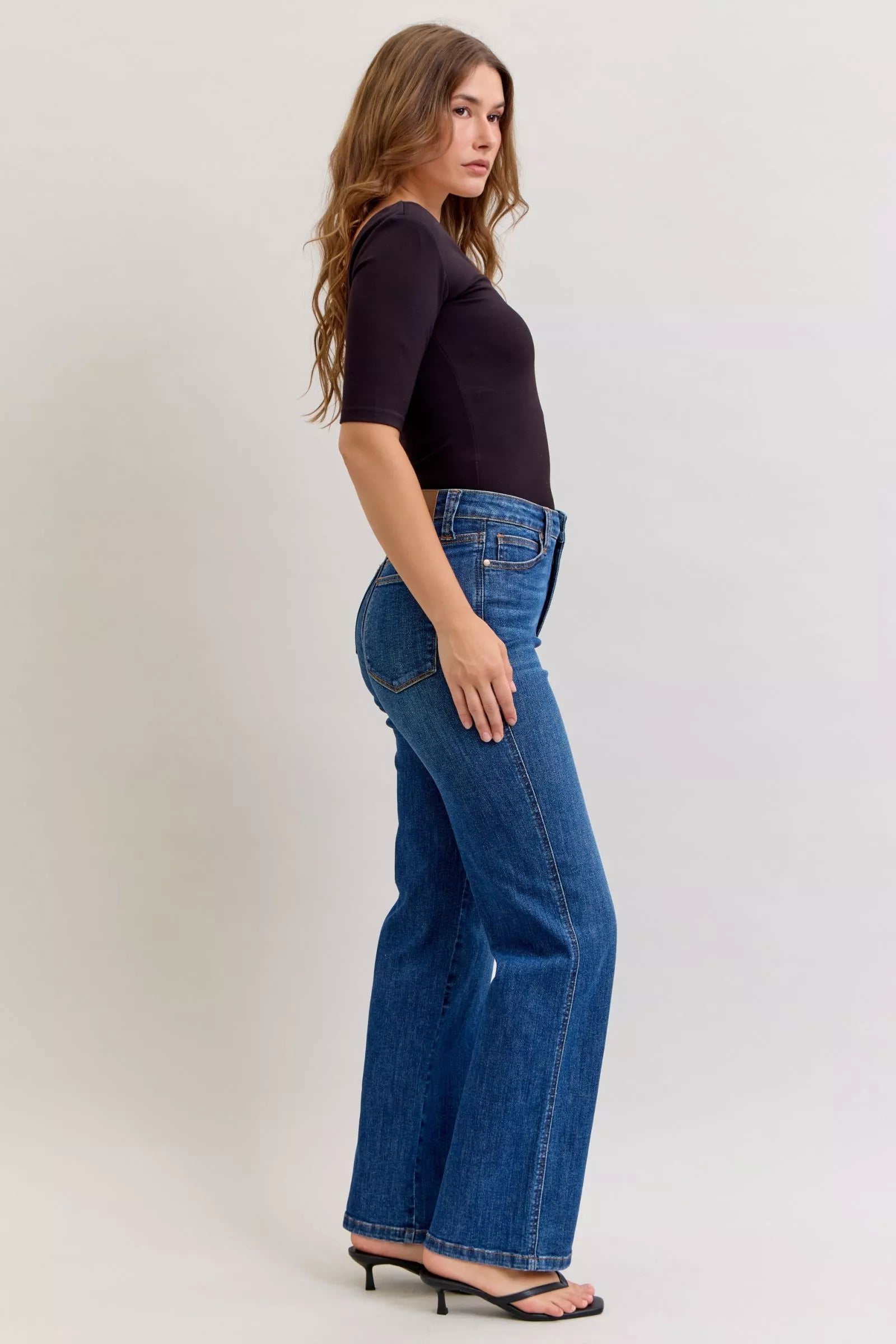 Judy Blue Womens Straight Jeans High Waist Tummy Control Mid Wash Denim 21675111-6884-4767-9053-332b0e0f62c0-Max-Origin Trendsi