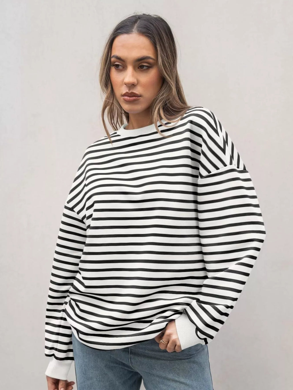 Women's Sweatshirt Striped Round Neck Oversized Casual Pullover White 2263caa7bc72407b92f65d1862c03082-Max-Origin Trendsi