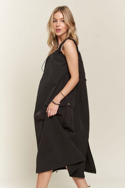 ADORA Cargo Dress Black Drawstring Slit Back With Pockets 22ab4105-5669-40b5-8321-7fd3a613efc4-Min Trendsi