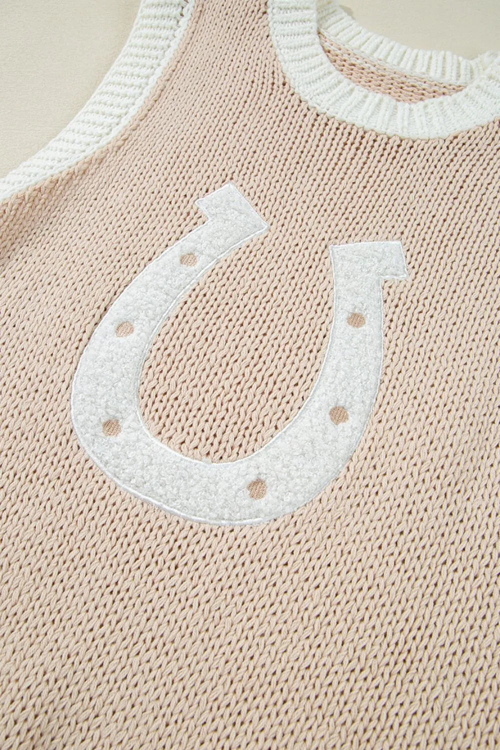 Knit Top Sleeveless Round Neck Horseshoe Contrast Sweater Vest 2315e645-f3d6-49d5-b266-6c66d30d21c0-Max-Origin Trendsi