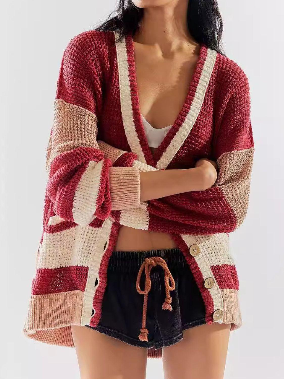 Pocketed Cardigan Contrast V-Neck Long Sleeve Knitwear 23270345-597b-42e5-afb1-2c69e4d9ad3a-Max Trendsi