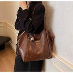 Women's Lagre Shoulder Bags Vintage Style Pu Leather Zipper Casual Handbags
