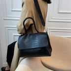 Women's Large Shoulder Bag Crocodile Embossed Pu Leather Flap Handbags