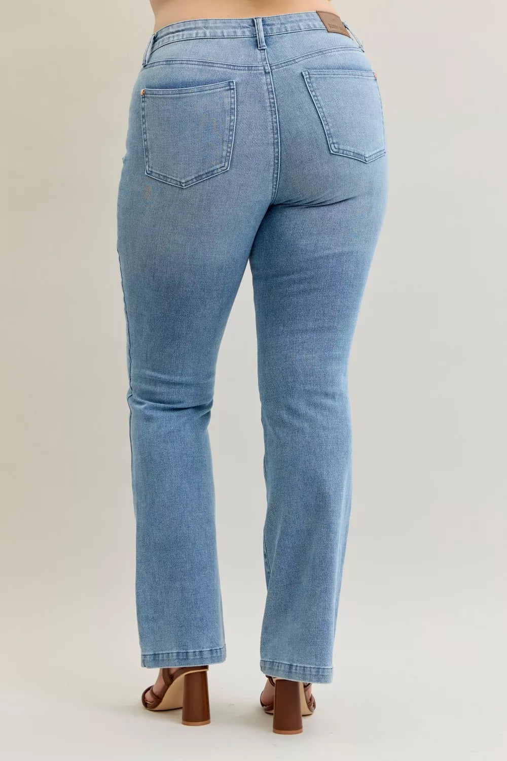 Judy Blue Bootcut Jeans Mid Rise with Contrast Wash & Front Patch Pockets 258bcadb-32ba-4400-8415-4daa722661f6-Max-Origin Trendsi