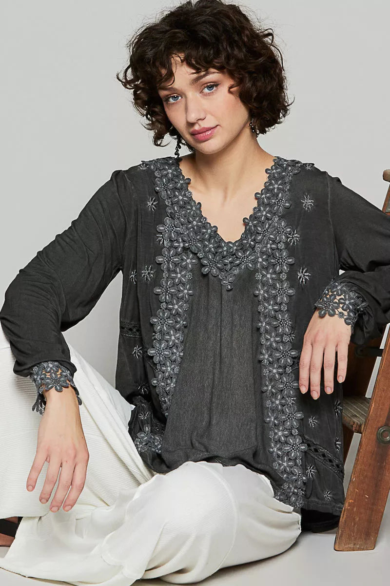 POL Womens Blouse Black Floral Embroidery Woven Top with Lace Trim 25ce6c77-a655-4374-94c3-823731f4b523-Max-Origin Trendsi