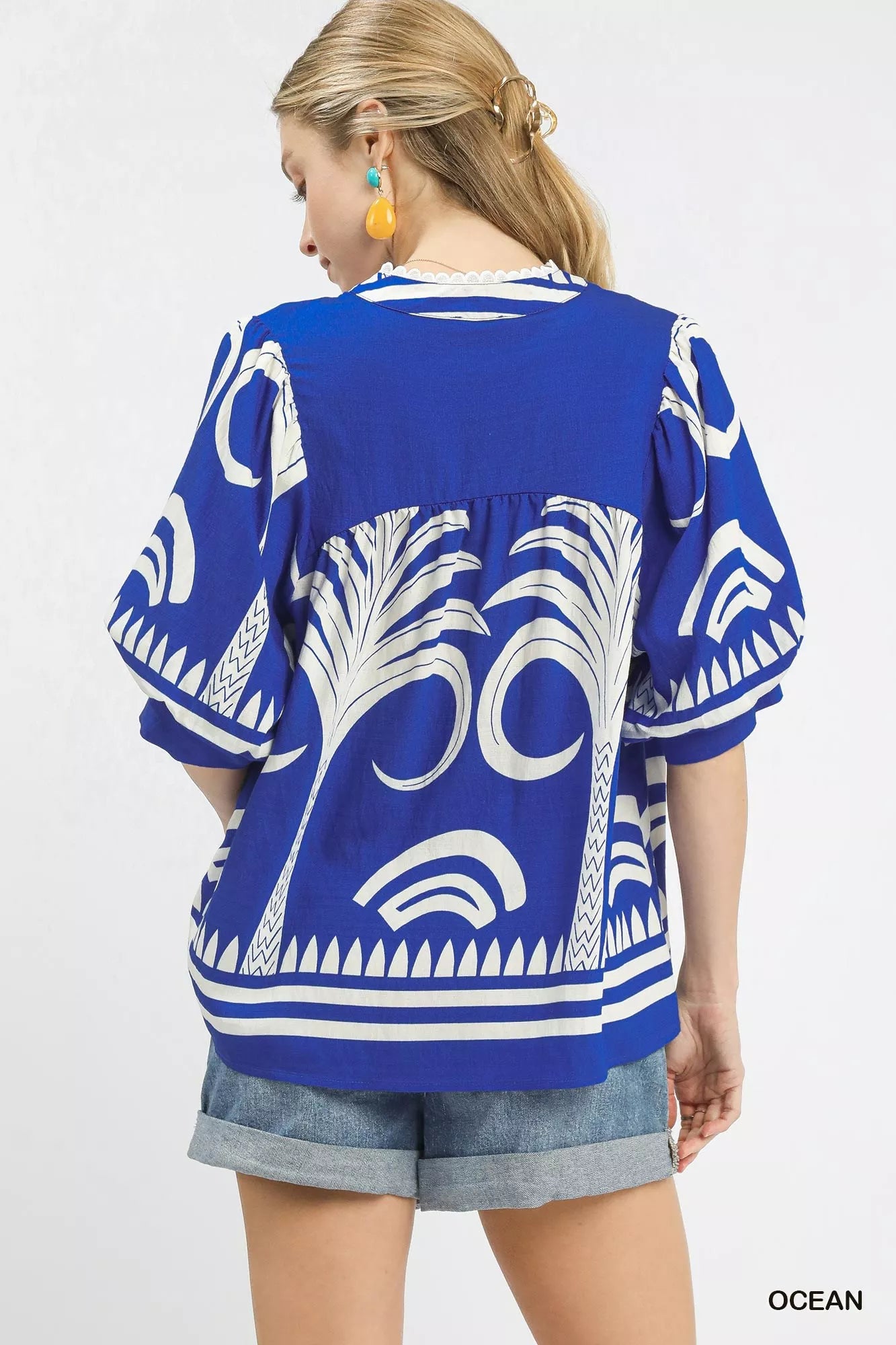 Umgee Blouse Folk Art Palm Print Ocean Blue Puff Short Sleeve Top 26fab140-d428-42d9-ba29-f4f027b20b89-Max-Origin Trendsi