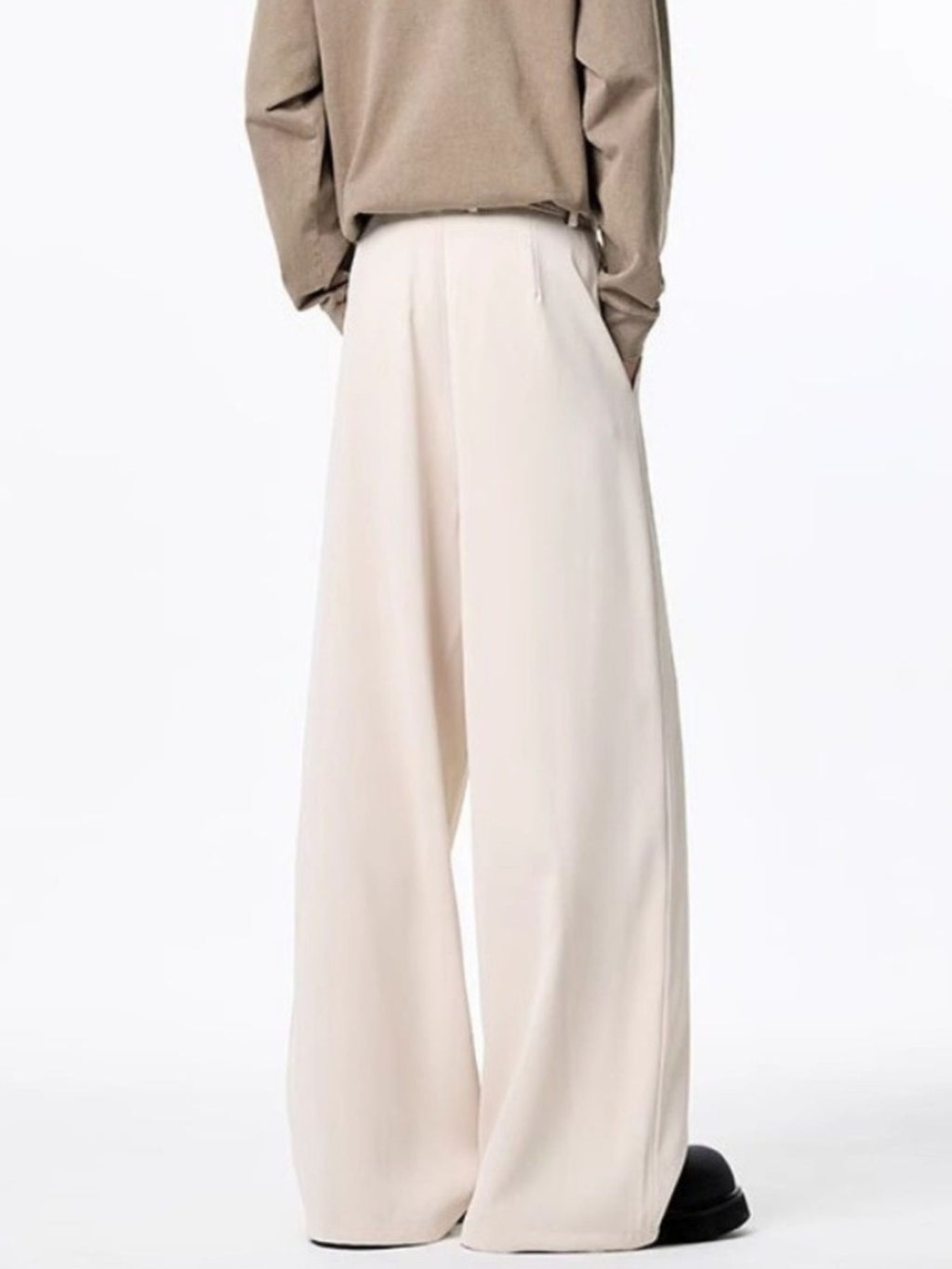 2775f417-0ea7-467a-9c90-7355baaa87a1-Max